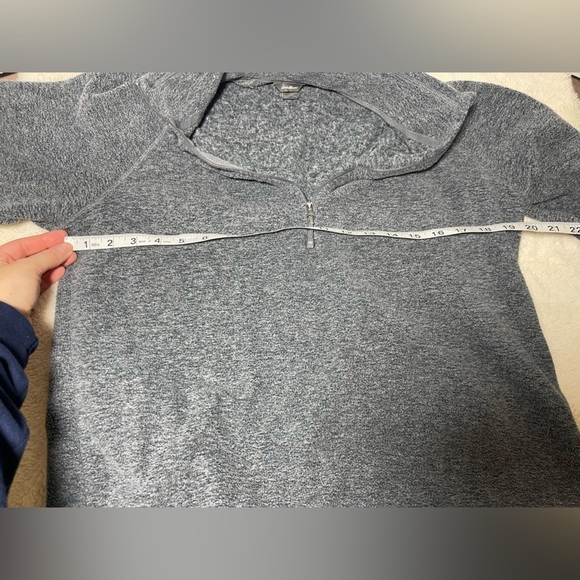 Eddie Bauer Women’s Quarter Zip Fleece - Picture 3 of 5